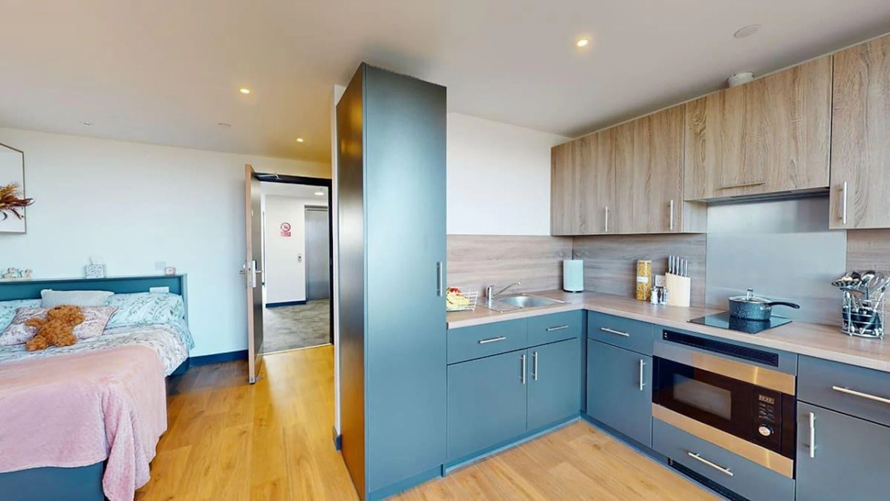 Penthouse Premium Studio